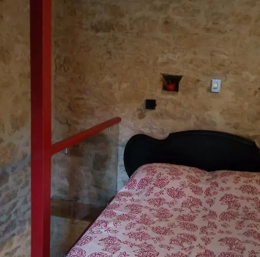 Pigeonnier-four A Pain