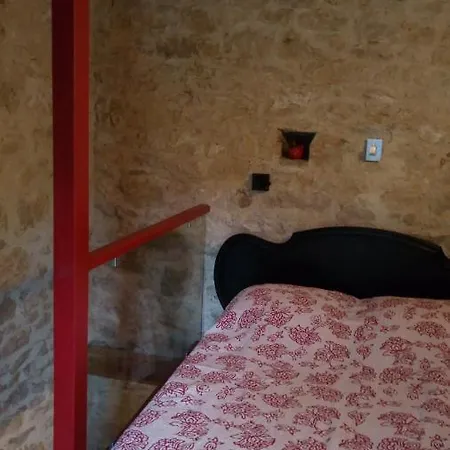 Pigeonnier-four A Pain